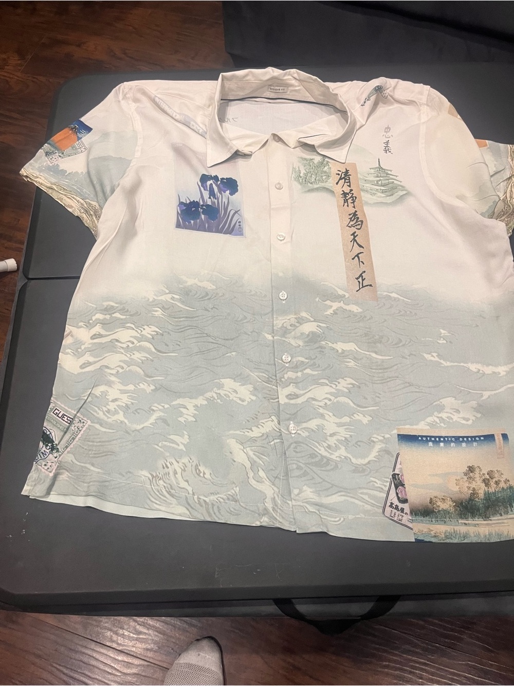 Light Sea Wave Print Button-Up Shirt with Asian Motifs